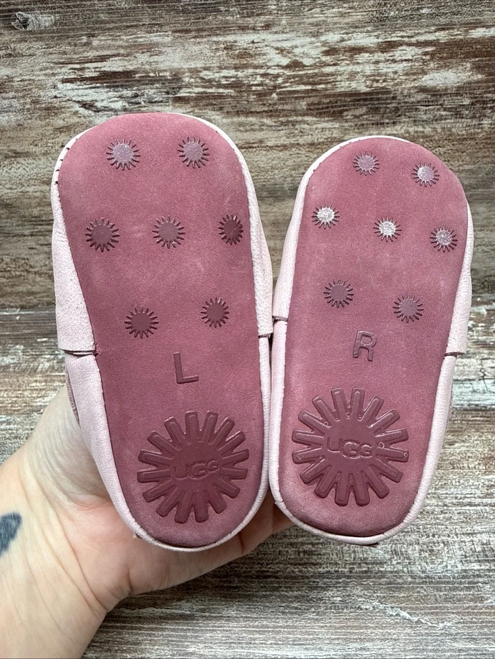 Ugg Pink Leather Moccasins Girls 4/5